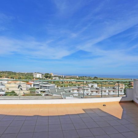 P - Meia-Praia Seaview Guesthouse Lagos Exterior photo